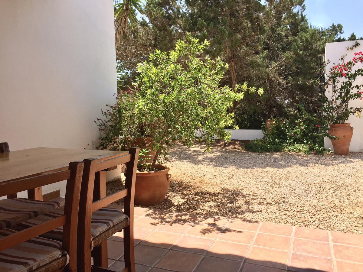 Apartamentos Laura Playa De Migjorn Exterior photo